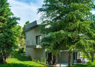 Аренда Апартаментов в 73 километрах от аэропорта