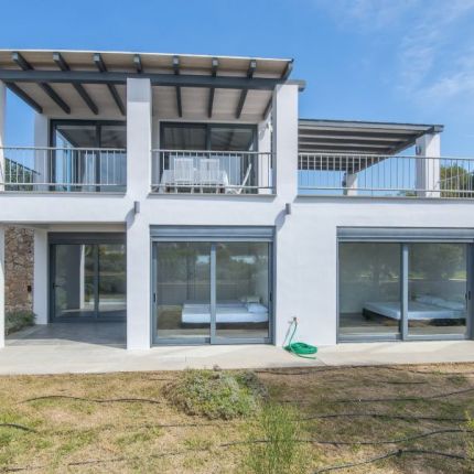 Houses for Rent  100 meters from the sea