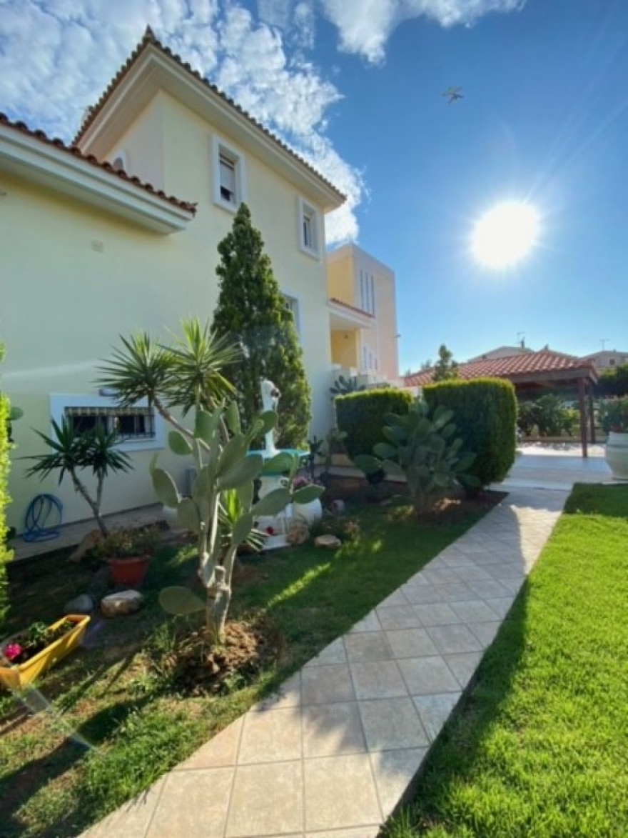 Аn independent house in Athens - Lagonisi photo 7