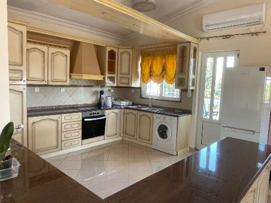 Аn independent house in Athens - Lagonisi photo 11