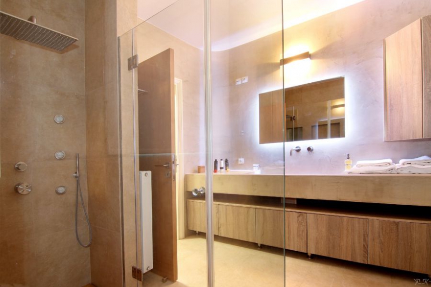 LUXURY VILLA  IN ANAVYSSOS photo 21