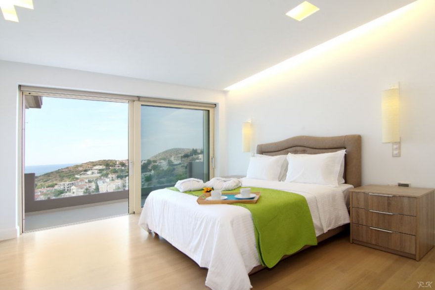 LUXURY VILLA  IN ANAVYSSOS photo 19
