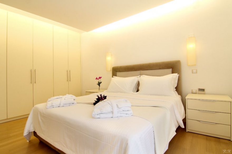 LUXURY VILLA  IN ANAVYSSOS photo 23