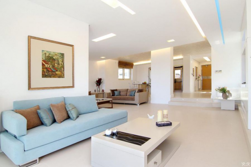 LUXURY VILLA  IN ANAVYSSOS photo 9
