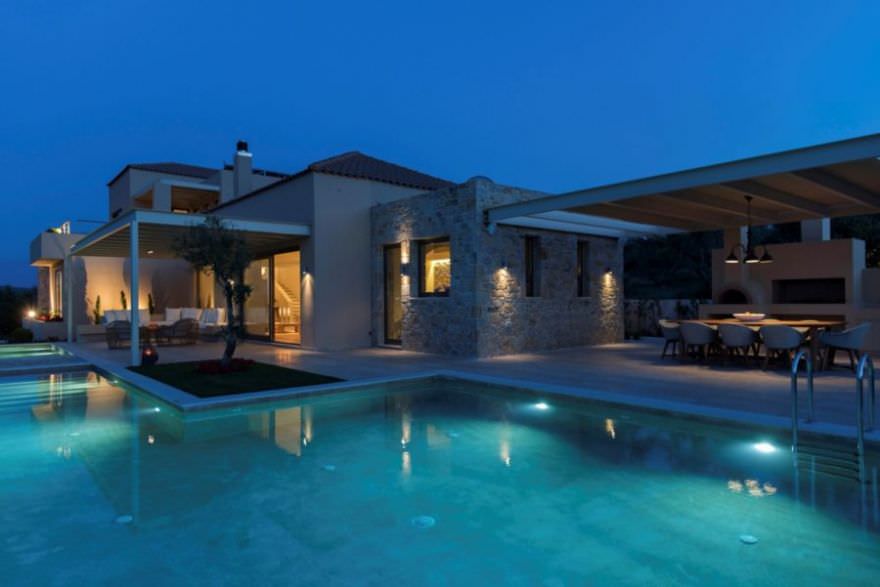 Luxury villa built on a plot of land located in Crete. photo 6