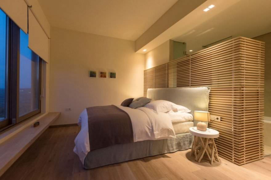 Luxury villa built on a plot of land located in Crete. photo 14