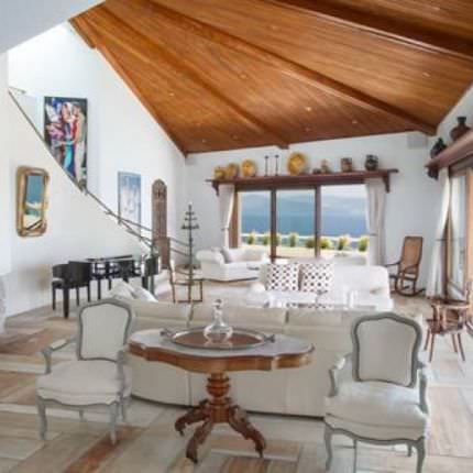 Аренда Вилл в 500 метрах от моря