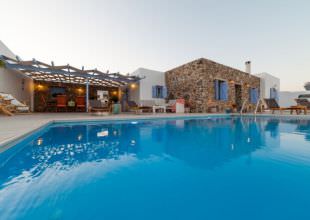 Villas for Rent 0 kilometers from the airport