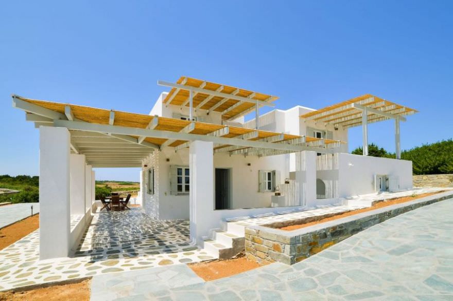 Luxury villa located in Santa Maria area in Paros photo 1