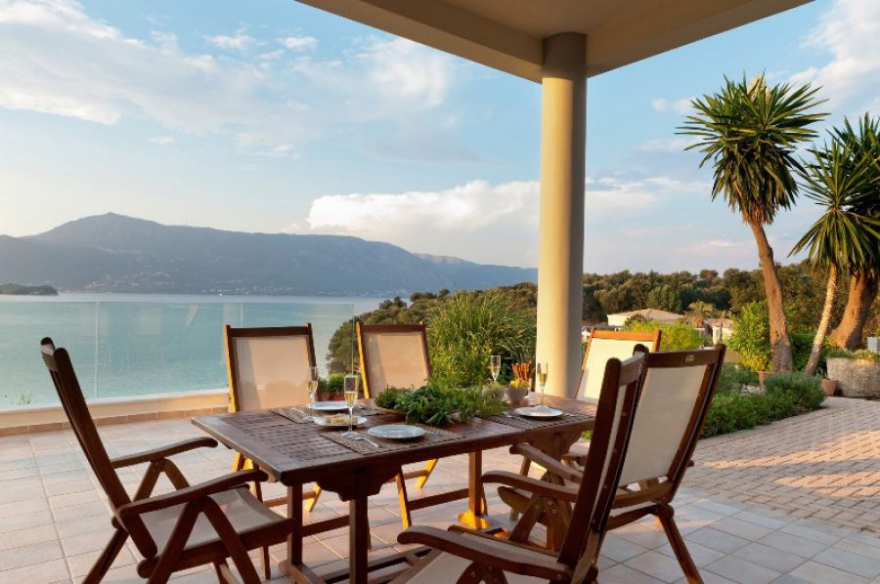 LUXURY BEACHFRONT VILLA ON THE ISLAND CORFU photo 6