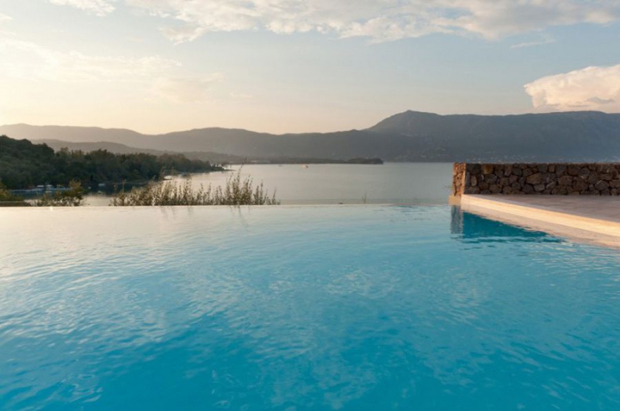 LUXURY BEACHFRONT VILLA ON THE ISLAND CORFU photo 3
