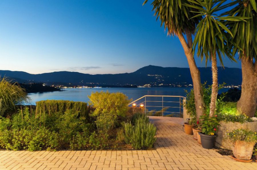 LUXURY BEACHFRONT VILLA ON THE ISLAND CORFU photo 9