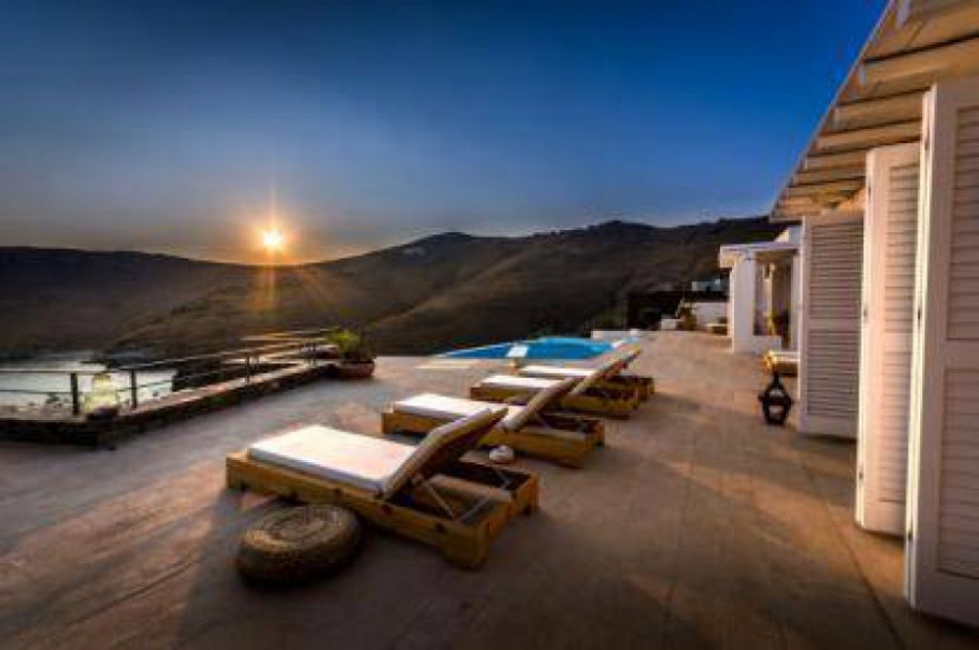 LUXURY VILLA - SYROS photo 9