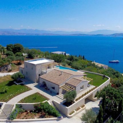 Аренда Вилл в 300 метрах от моря