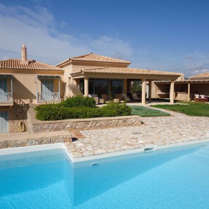 Аренда Вилл в 20 метрах от моря