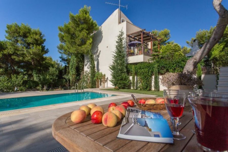 Luxurious villa in Vravrona – Attica photo 8
