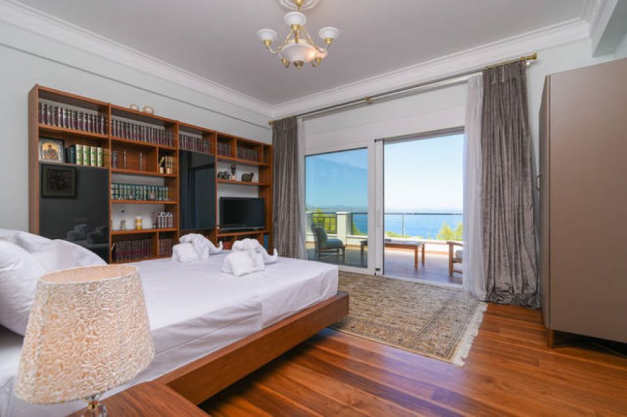 Luxurious villa in Vravrona – Attica photo 35