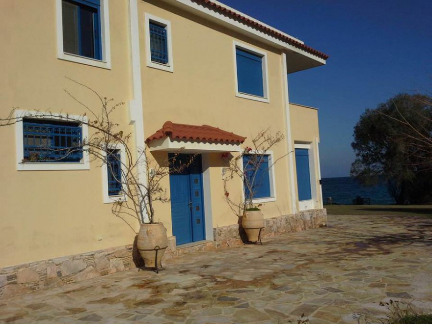 Villa on the beach in Keratea, Attica photo 11