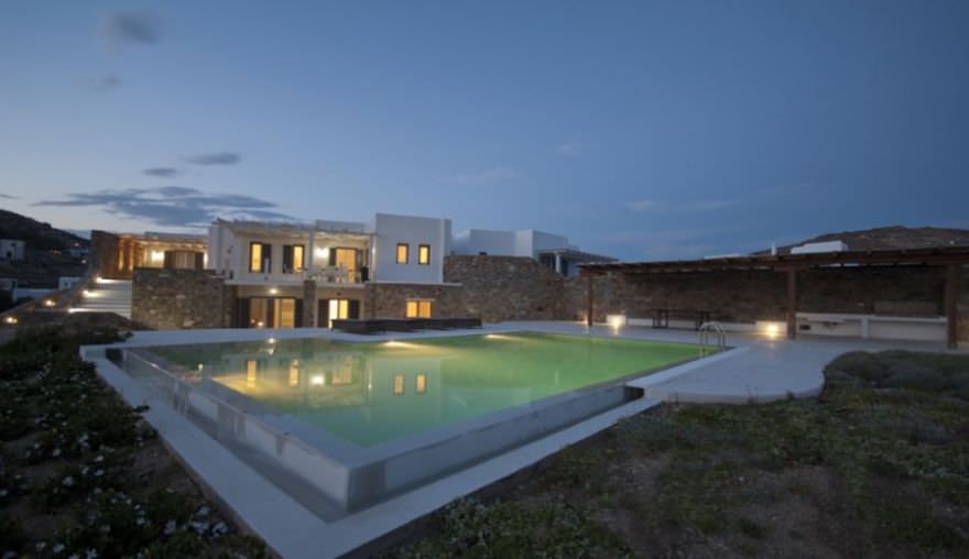 Villa overlooking the superb beach of Super Paradise photo 3