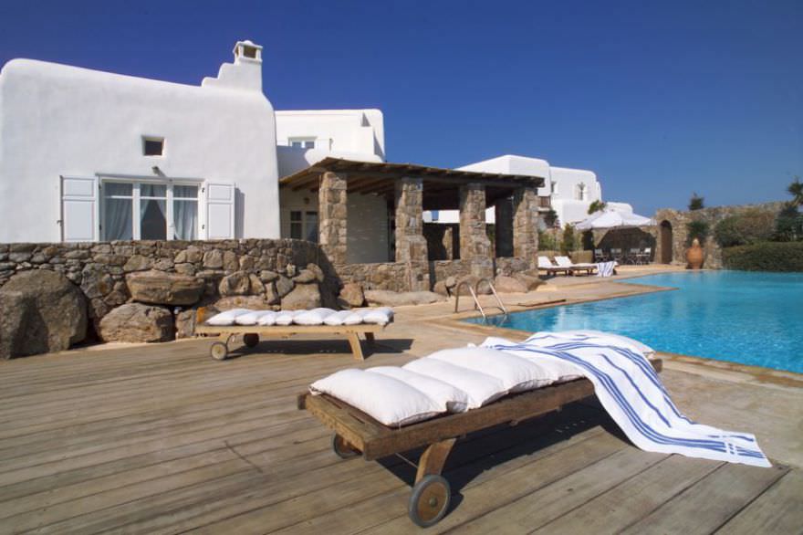 Luxury villa in the area of Ornos Bay in Mykonos photo 4