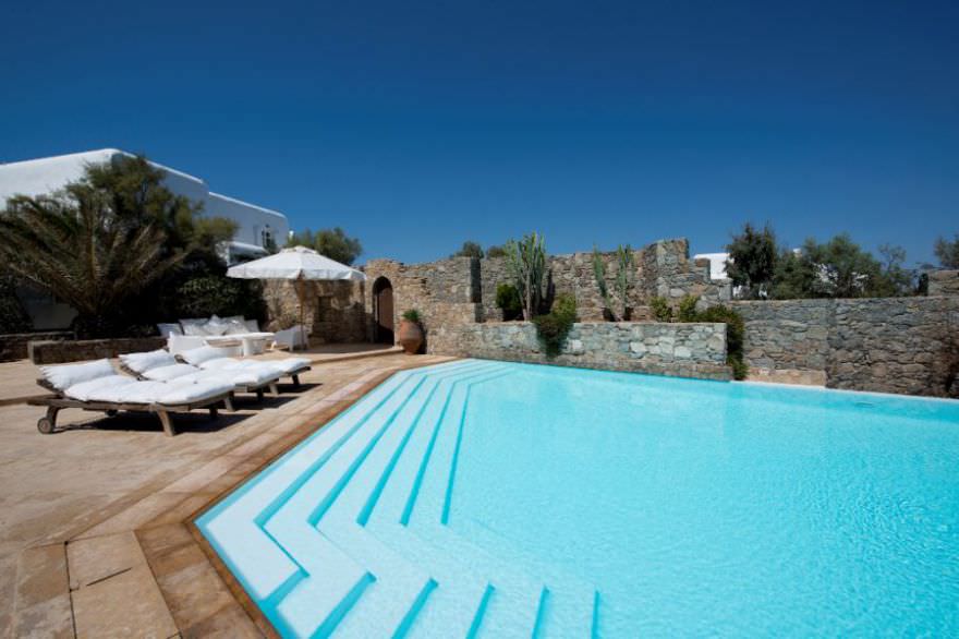 Luxury villa in the area of Ornos Bay in Mykonos photo 5