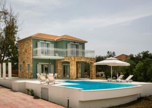 Villas for Rent 0 kilometers from the airport