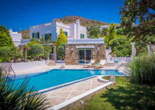 Villas for Rent 2 kilometers from the airport