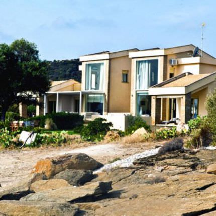 Аренда Вилл в 10 метрах от моря