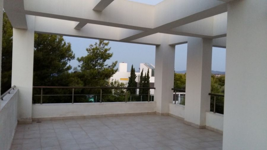 Раскошная вилла в Дилеси фото 12