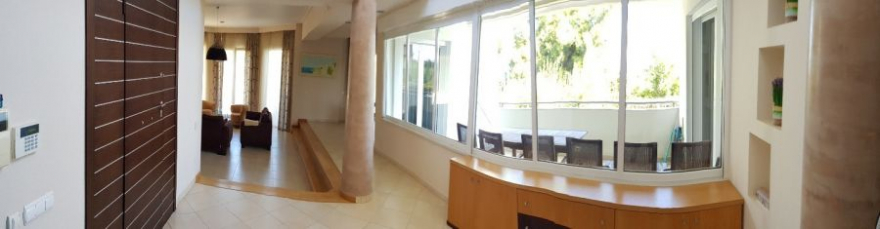 Раскошная вилла в Дилеси фото 13