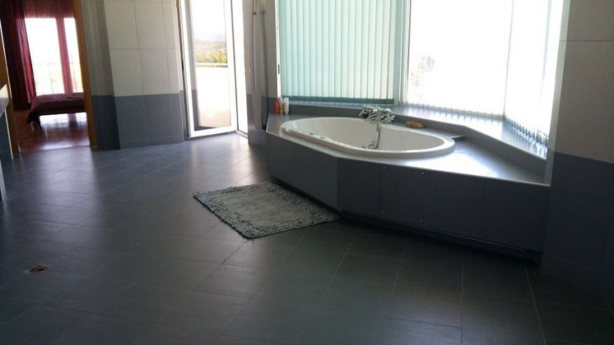 Раскошная вилла в Дилеси фото 19