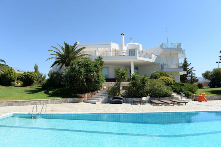 Luxury villa in the suburbs of Athens - Lagonisi photo 1