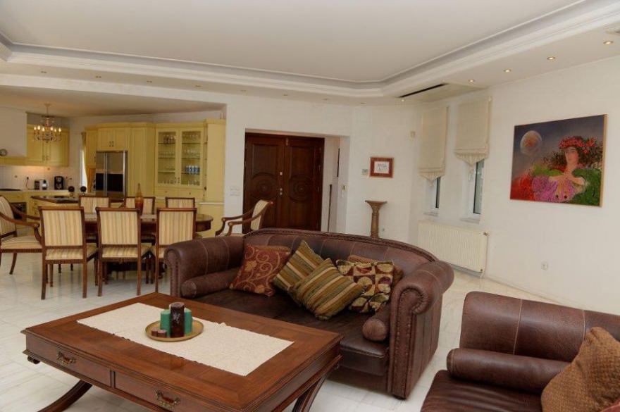 Luxury villa in the suburbs of Athens - Lagonisi photo 9