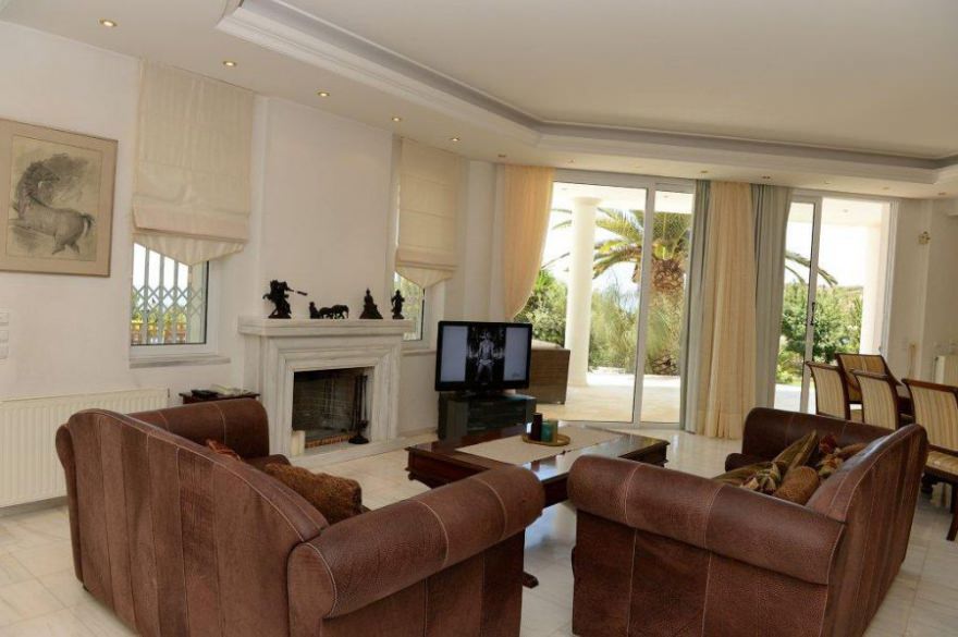 Luxury villa in the suburbs of Athens - Lagonisi photo 10