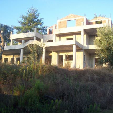 Sale Villas  4000 meters from the sea